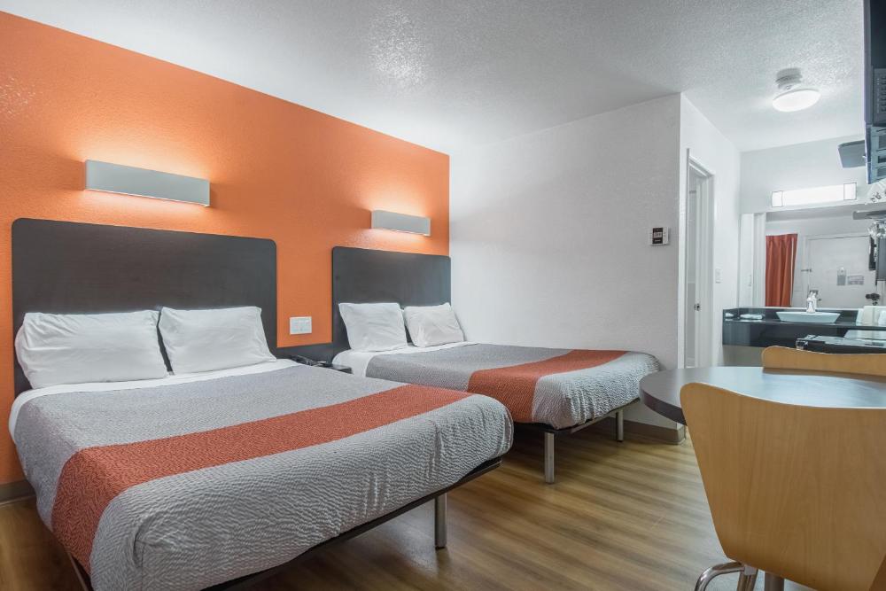 Deluxe Quadruple Room - Smoking interior